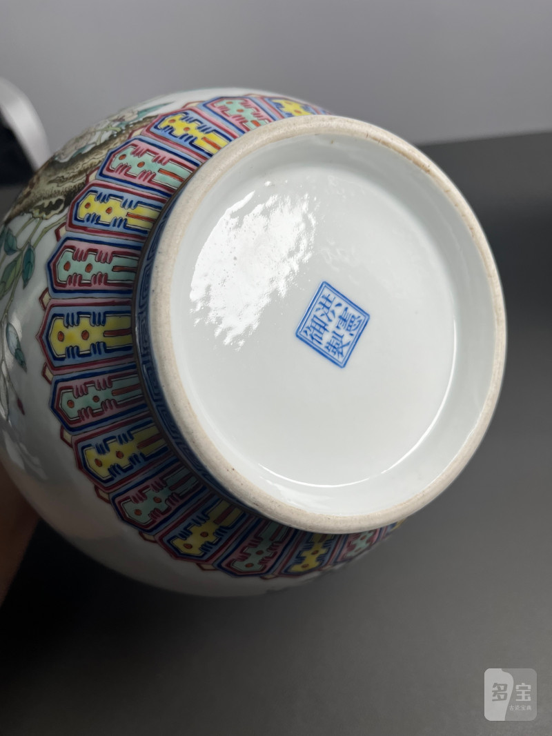 民国  粉彩梅花花卉图螭耳尊（一对） - 图25
